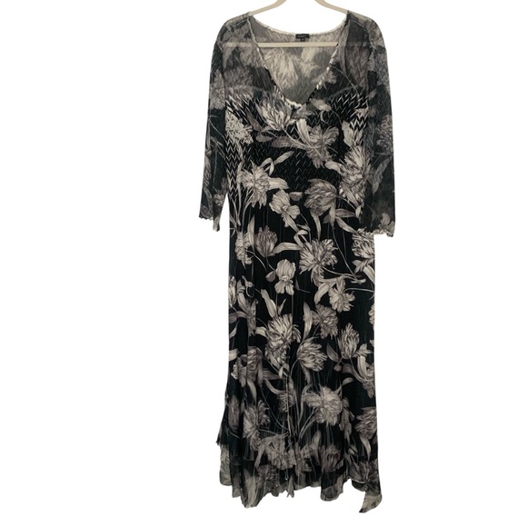 Komarov Women’s Plus Size 1X Black & Gray Floral V Neck Artsy Maxi Dress - Picture 1 of 7